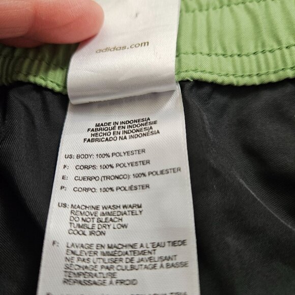 Adidas Mens Black & Green Athletic Shorts W/ Drawstrings Pockets Size M Workout - Picture 9 of 9